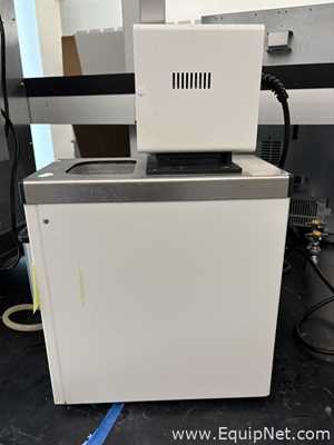 Thermo HAAKE K10 Refrigerated Circulating Bath With HAAKE DC 10 Digital Heating Circulator