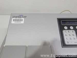 BioTek Instruments ELx808 Absorbance Microplate Reader