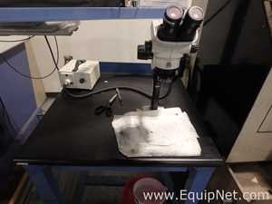 Olympus SZ61 Stereo Microscope with Leeds Light Source