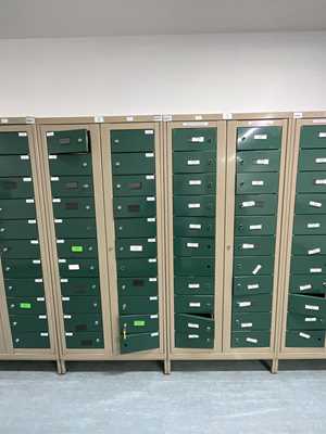 Lote de 2 Gabinete de Almacenamiento Plastmet 