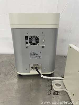 Citómetro de Flujo Thermo Fisher Scientific AFC2