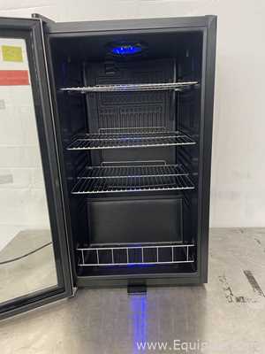 Refrigeradores Edgestar BWC120SSLT