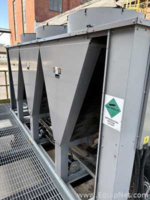 Carrier Corporation Aquasnap Chiller With Two Pumps