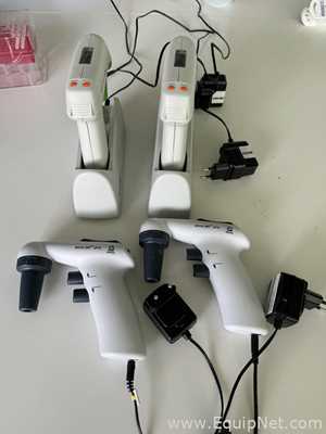 Lot of 4 Pipettors
