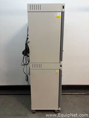 VWR 3074 Double Stacked 6.5 cubic foot Water-Jacketed CO2 Laboratory Incubators