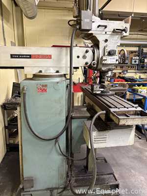Tos Kurim Finesa FNK25 Milling Machine