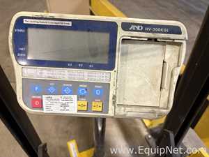 A and D Weighing Co HV-200KGL Scale