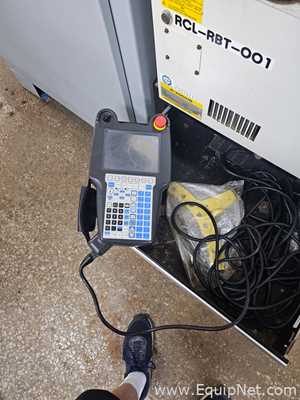 Equipamento de Robótica Fanuc R-2000iB/100H