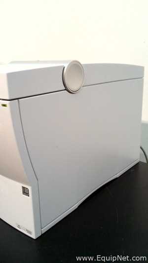 Agilent Technologies 2100 Bioanalyzer with IKA Vortex Mixer
