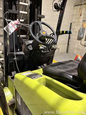 Empilhadeira Clark ECX 20 Type EL