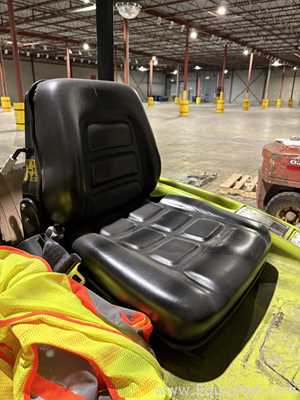 Empilhadeira Clark ECX 20 Type EL