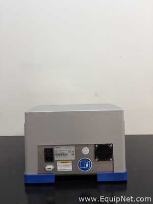 Qiagen TissueLyser II Tissue Processor