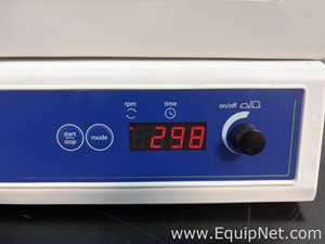 Cole-Parmer SI500 Benchtop Shaking Incubator