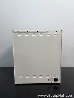 Cole-Parmer SI500 Benchtop Shaking Incubator