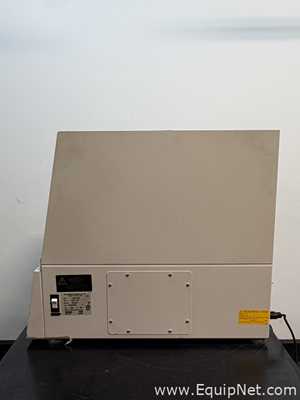 New Brunswick Classic C24KC Benchtop Refrigerated Incubator Shaker