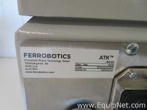 Robótica FerRobotics Compliant Robot Technology GmbH ATK/201/XX/L/027/5P. Sin usar