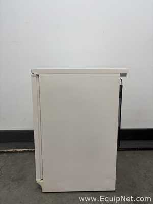 Fisher Scientific 3751FS General-Purpose Undercounter Laboratory Refrigerator