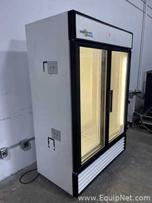 True GDM-49-LD 2 Door Refrigerator