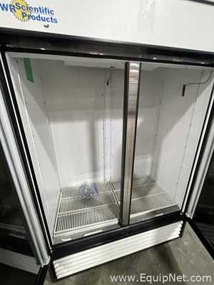 True GDM-49-LD 2 Door Refrigerator