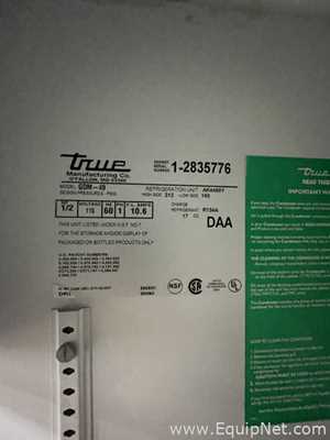 True GDM-49-LD 2 Door Refrigerator