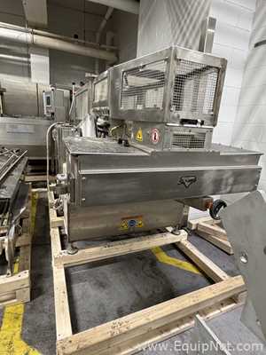 AMF Bakery Systems Saber 75 Band Slicer with Integrated Mark 75 Bread Bagger