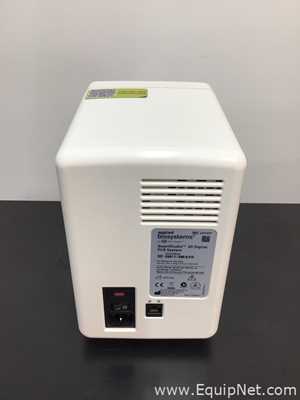 Applied Biosystems QuantStudio 3D Digital PCR System With QuantStudio 3D Digital PCR Chip Loader