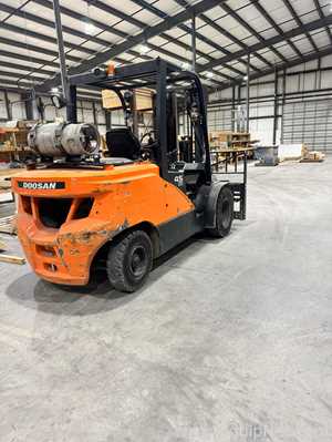 Empilhadeira Doosan Infracore G45S-7