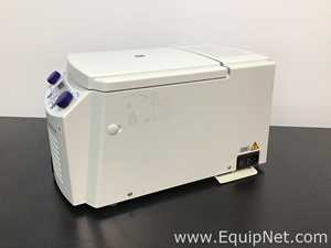 Centrífuga para Laboratórios Eppendorf 5415 R
