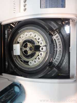 Roche Cedex Bio Analyzer For Parts or Repair