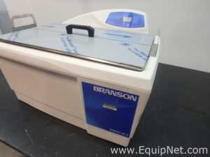 Branson 8800 Ultrasonic Cleaner