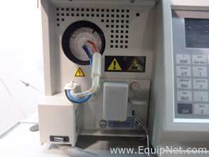 HPLC Waters Corporation 2695 (module), 2487 (detector)