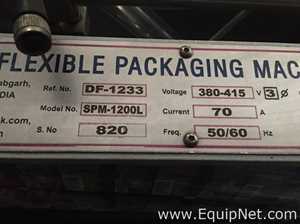 Lote de 3 Máquinas para Formado, Llenado, Sellado Shubham Flexible Packaging Machines Pvt Ltd SPM-1200L