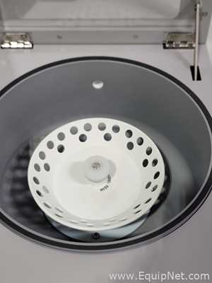 Thermo Scientific Speedvac DNA130 Concentrator