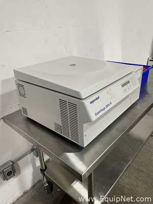 Eppendorf Centrifuge 5810 R Laboratory Centrifuge with Accessories