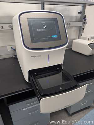Invitrogen iBright CL1500 Imaging System