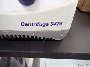 Lote de 2 Centrífuga para laboratorio Eppendorf 5424