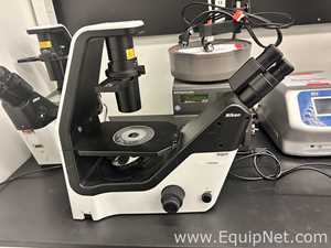 Microscópio Nikon Eclipse TS2