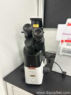 Microscópio Nikon Eclipse TS2