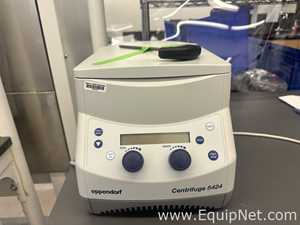 Eppendorf 5424R Refrigerated Laboratory Centrifuge