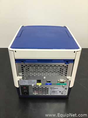 Applied Biosystems Veriti 96-Well Thermal Cycler