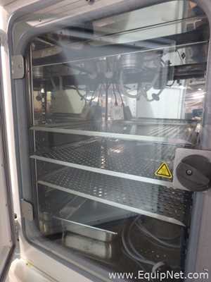 Thermo Scientific 370 Forma Steri-Cycle CO2 Double Stack Incubator