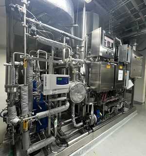 Sistema de Destilación para Agua para Inyección (WFI) Stimas Thermopharma BD1000