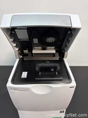 Agilent G2939A 2100 Bioanalyzer