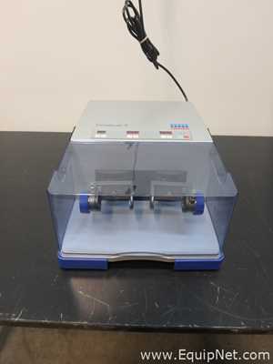Qiagen TissueLyser II Tissue Processor