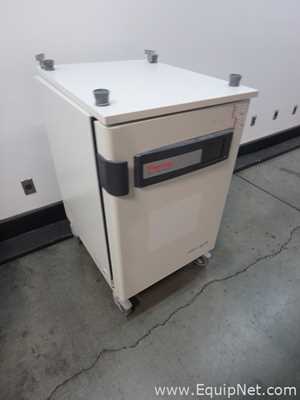 Thermo Scientific Heracell Vios 160i CO2 Incubator