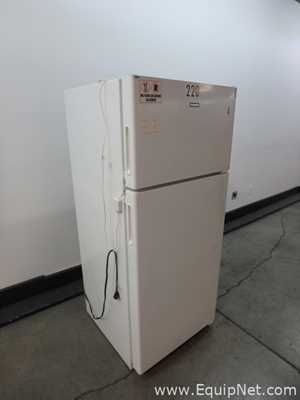 Hotpoint HPS18BTHFRWW Refrigerator Freezer