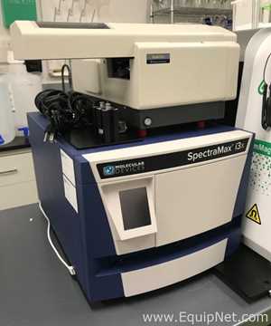 Molecular Devices Spectramax i3X Microplate Reader With StakMax Microplate Stacker