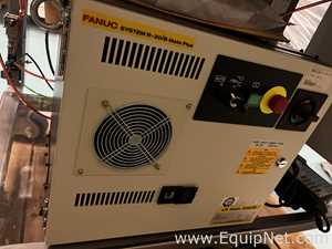 Brazo de Robot de Seis Ejes marca Fanuc LR Mate 200iD 4S con Controlador marca Fanuc R-30iB MatePlus