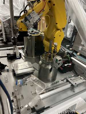 Brazo de Robot de Seis Ejes marca Fanuc LR Mate 200iD 4S con Controlador marca Fanuc R-30iB MatePlus
