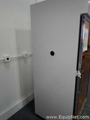 Thermo Scientific 3950 Reach in Co2 Incubator